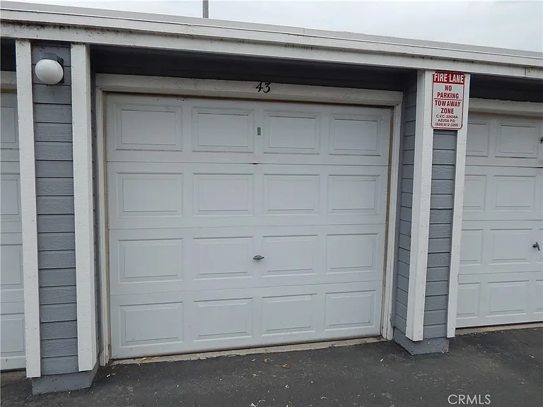1732 Crystal Canyon Dr — Photo 16