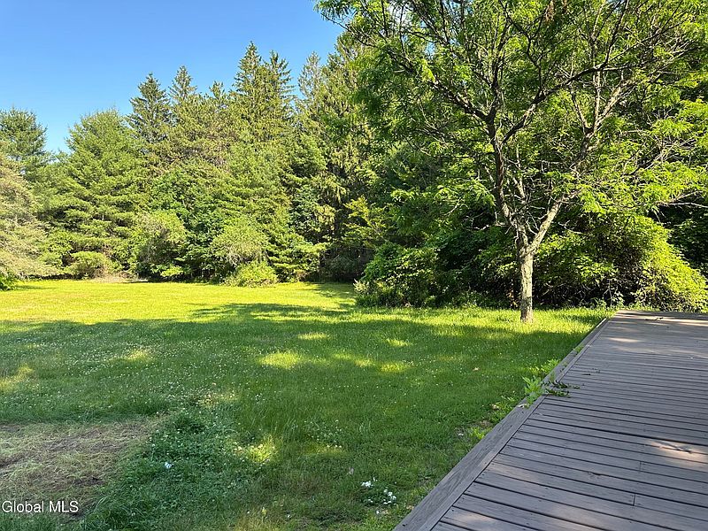 4th image of 122 Adams Crossing Road