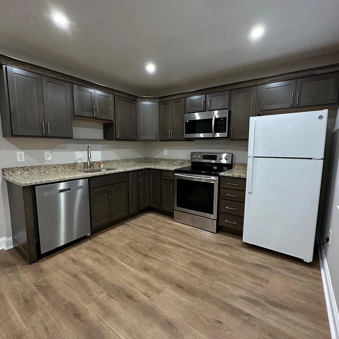178 Elephant Rd — Photo 3