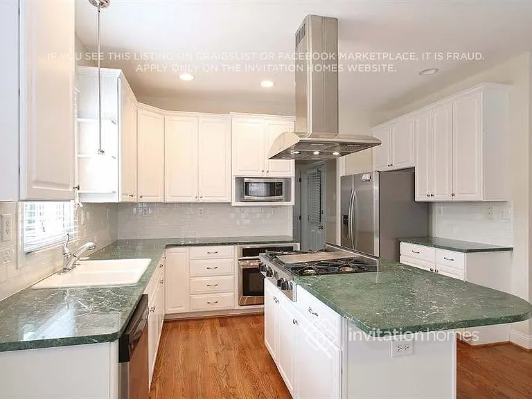 5633 Legacy Cir — Photo 6
