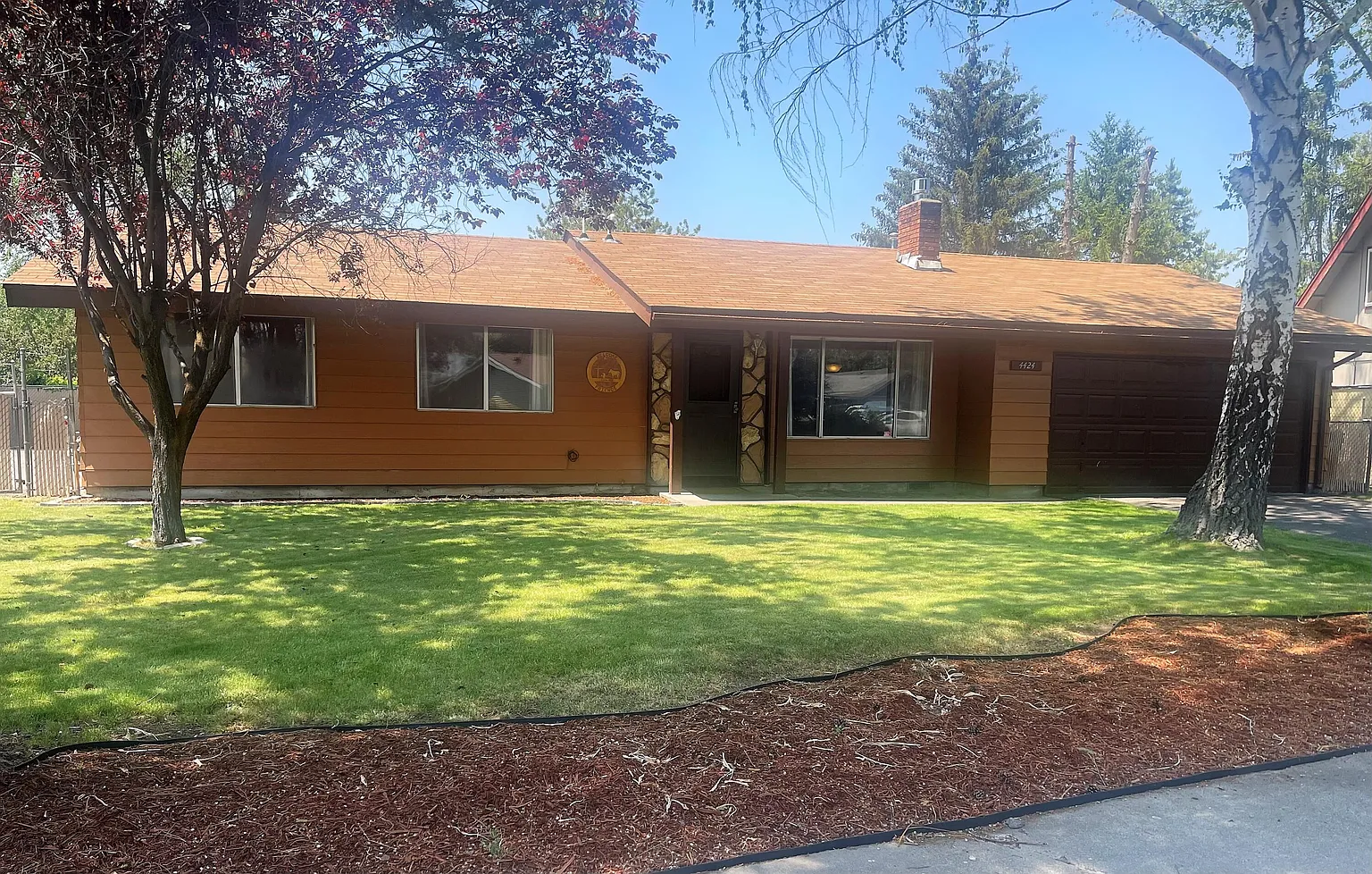 4424 Hope St photo 1