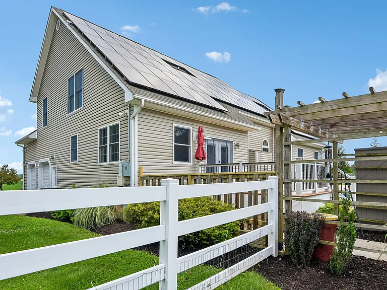 1097 Underwood Rd — Photo 63