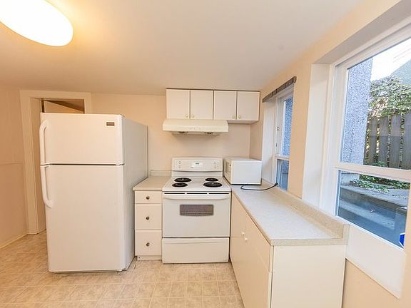 2nd image of 2215 W 18th Ave #1A