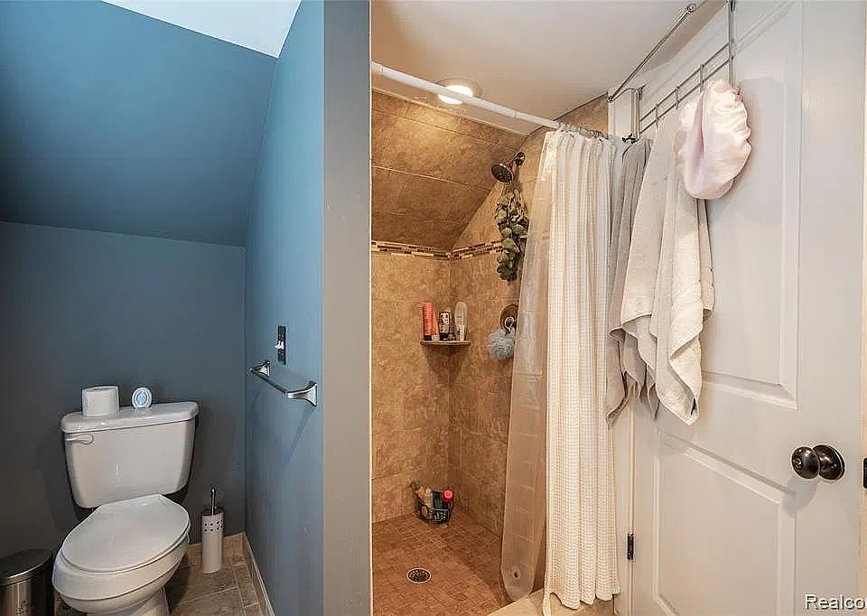 610 Gardenia Ave #1, photo 4