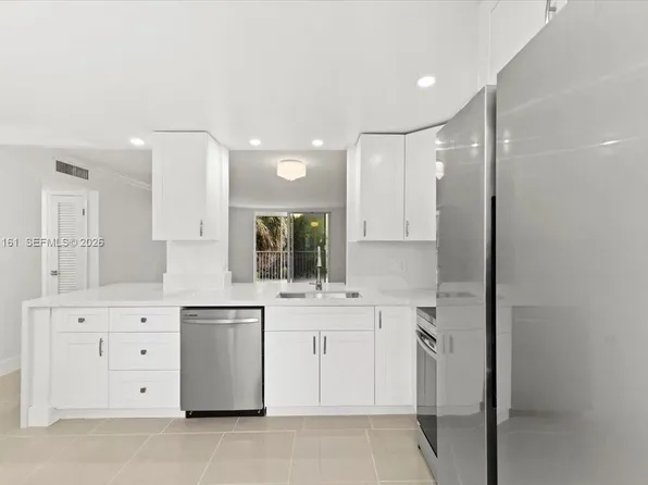 319 NE 14th Ave APT 201, Hallandale Beach, FL 33009