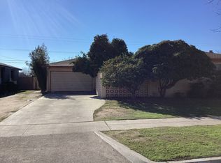 4876 E Floradora Ave, Fresno, CA 93727