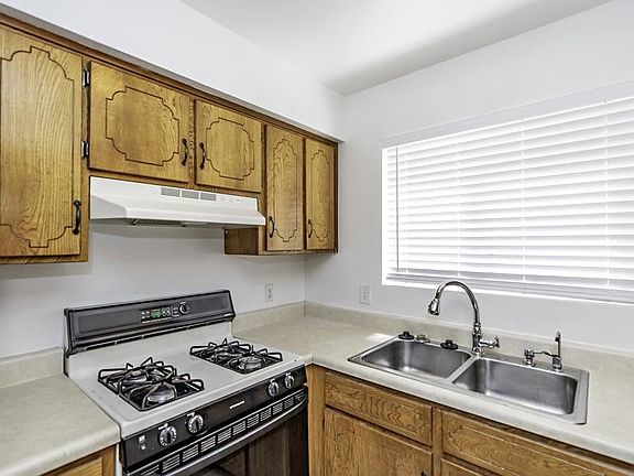 5th image of 1517 W 13th St