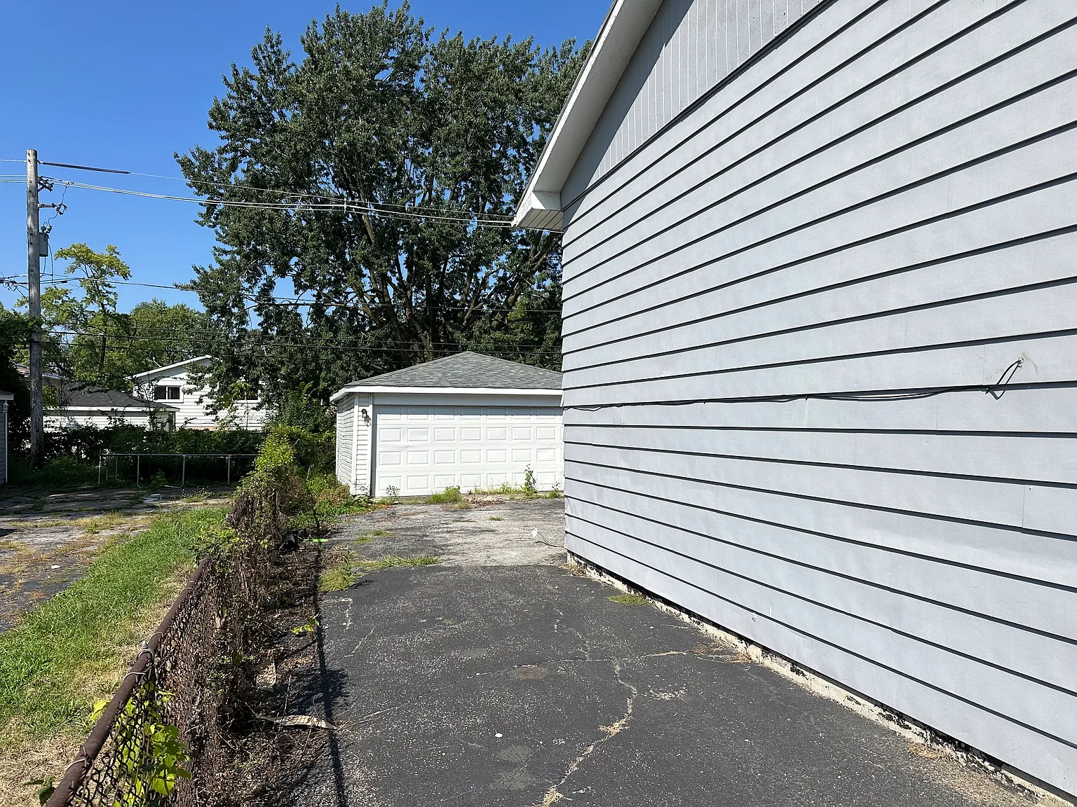 4 bed, 1800 sqft, $2,200 — Photo 3