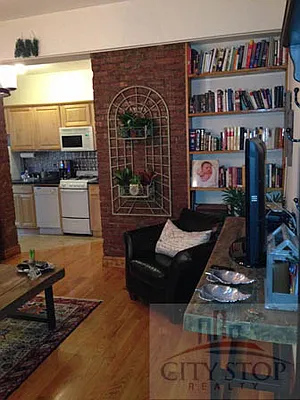 Rented by City Stop Realty | media 17