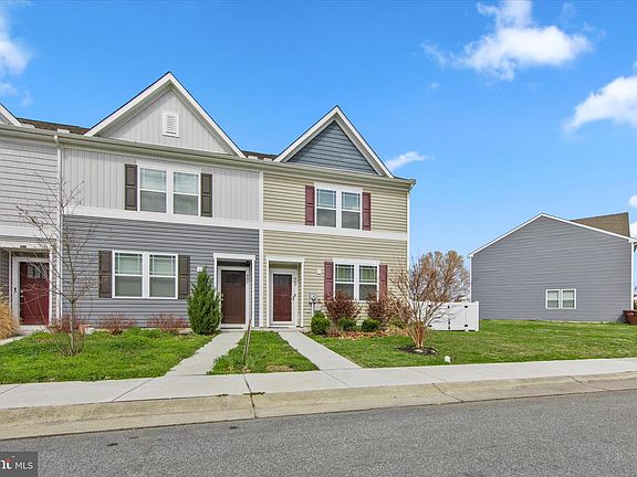 2nd image of 400 Wood Duck Dr