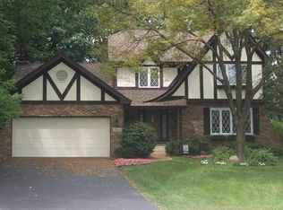 4 Keepataw Ln, Lemont, IL 60439
