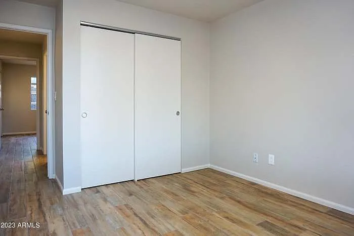 530 Hegge Dr — Photo 7
