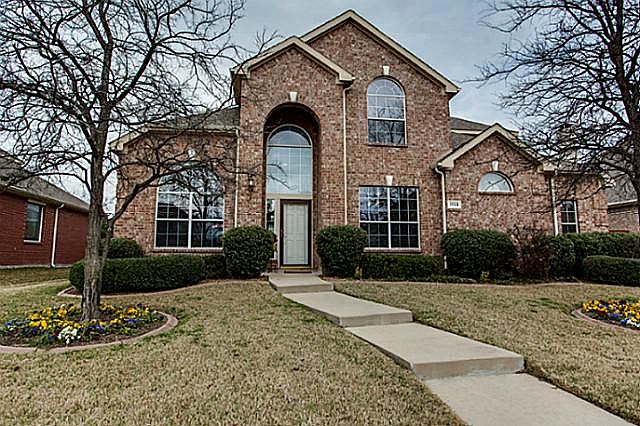 1st image of 1723 Clarke Springs Dr