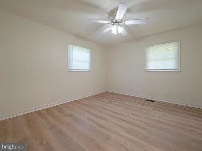 314 Elmwood Dr — Photo 5