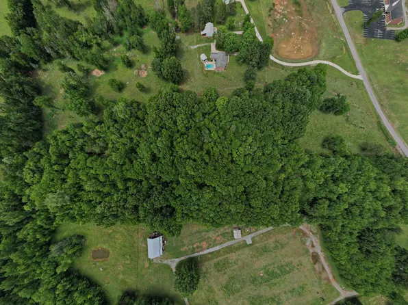 2701 Midland Rd, Shelbyville, TN 37160