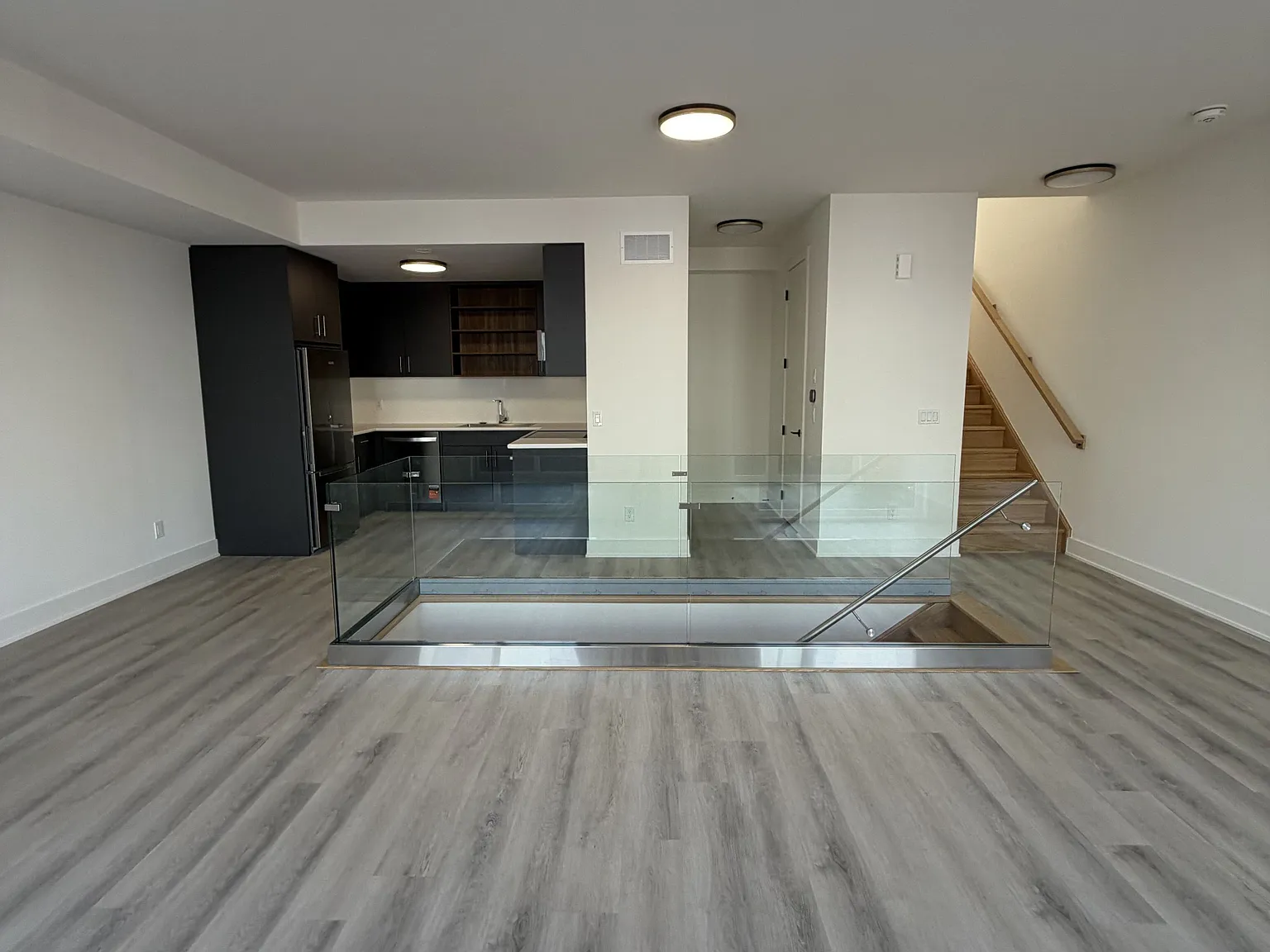 2 bed, $2,500 — Photo 4