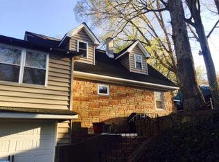 2220 Bent Rd, Feasterville Trevose, PA 19053