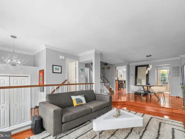 44004 Florence Ter, Ashburn, VA 20147