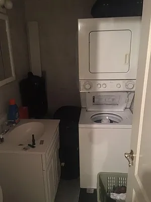 Rented by Premier Metro Realty Corp | media 21