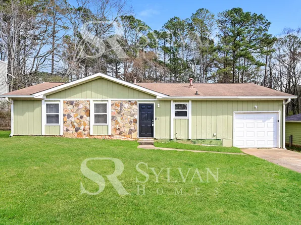 6142 Katherine Rd, Rex, GA 30273