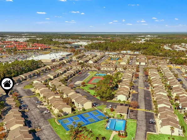 136 Robin Ln, Panama City Beach, FL 32407