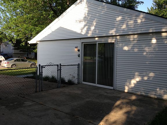 Slider to large patio