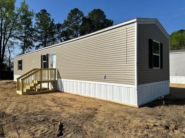 3525 E Elizabethtown Rd, Lumberton, NC