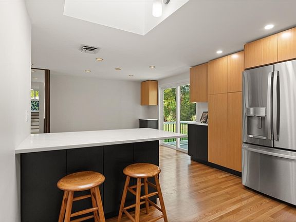 5th image of 19 Selwyn Rd