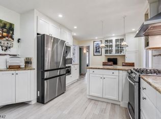 33 Brooksyde Ave, Ringwood Boro, NJ 07456