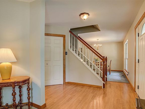 Entry way looking into the dining room