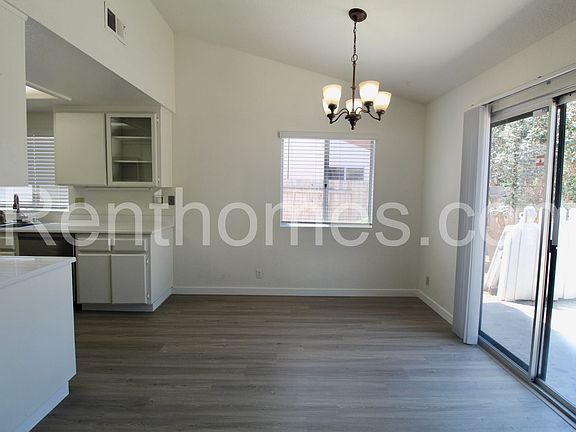 5th image of 2723 Malibu Pl