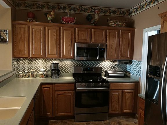 3rd image of 12631 Green Meadow Ave