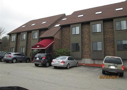1st image of 6 Cabot Pl Ste 8