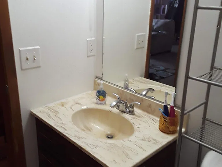Bathroom sink