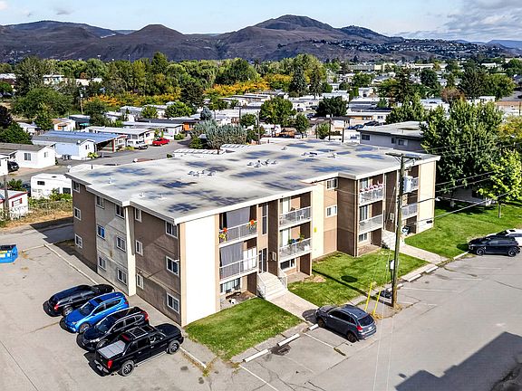 2nd image of 190 Carson Cres