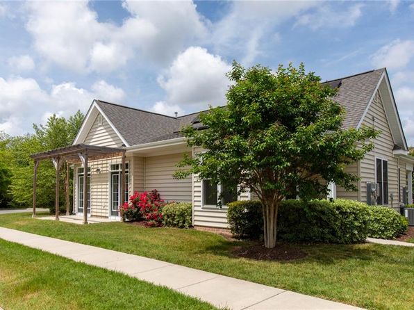 200 Durham St, Smithfield, VA 23430