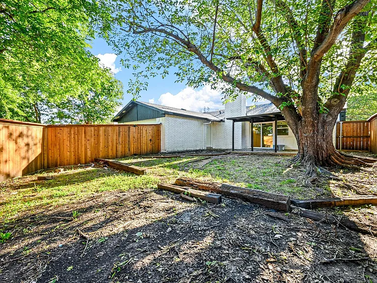 11919 Bushmills Rd — Photo 16