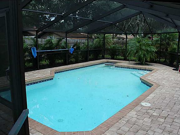 3rd image of 3216 Las Brisas Dr