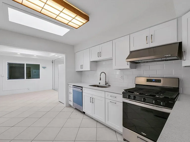1 Lancewood Way — Photo 51
