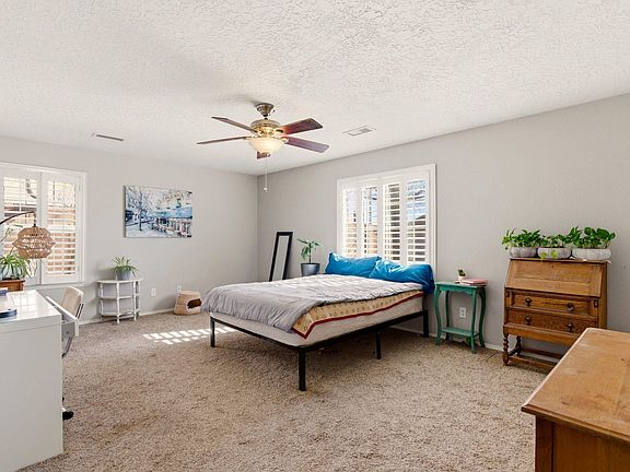 4th image of 6636 Shiprock Dr NE