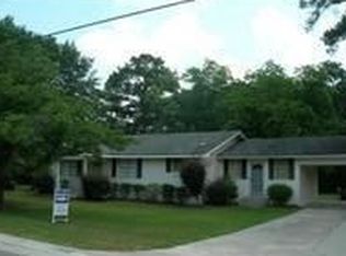 811 N Ash St, Springfield, GA 31329