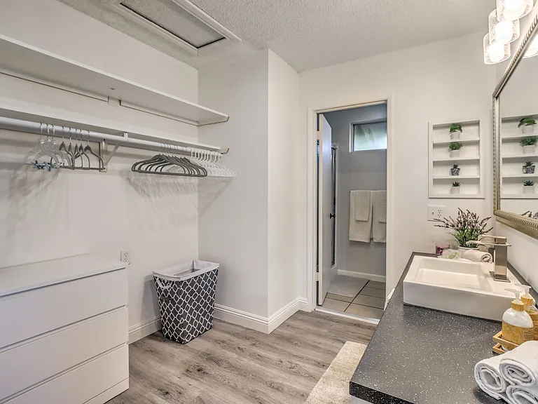 6581 Shelter Ln — Photo 20