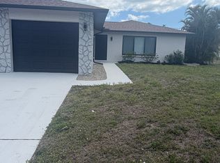 906 SE 14th Ter APT B, Cape Coral, FL 33990