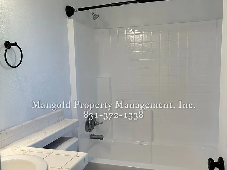 15665 Jennifer Ct — Photo 11