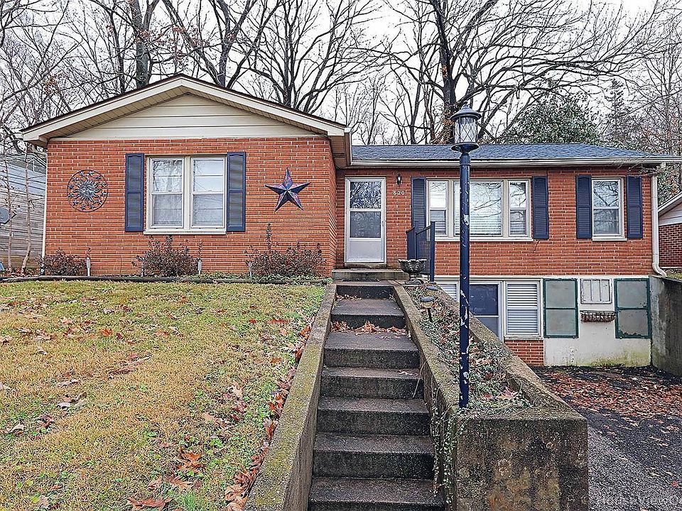 1st image of 820 Sharon Dr