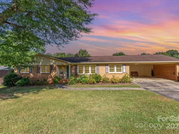 1218 Westwood Dr, Shelby, NC 28152