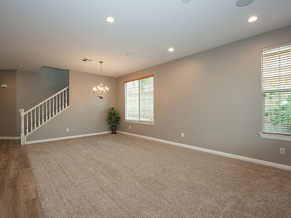 Large Living/Dining Room