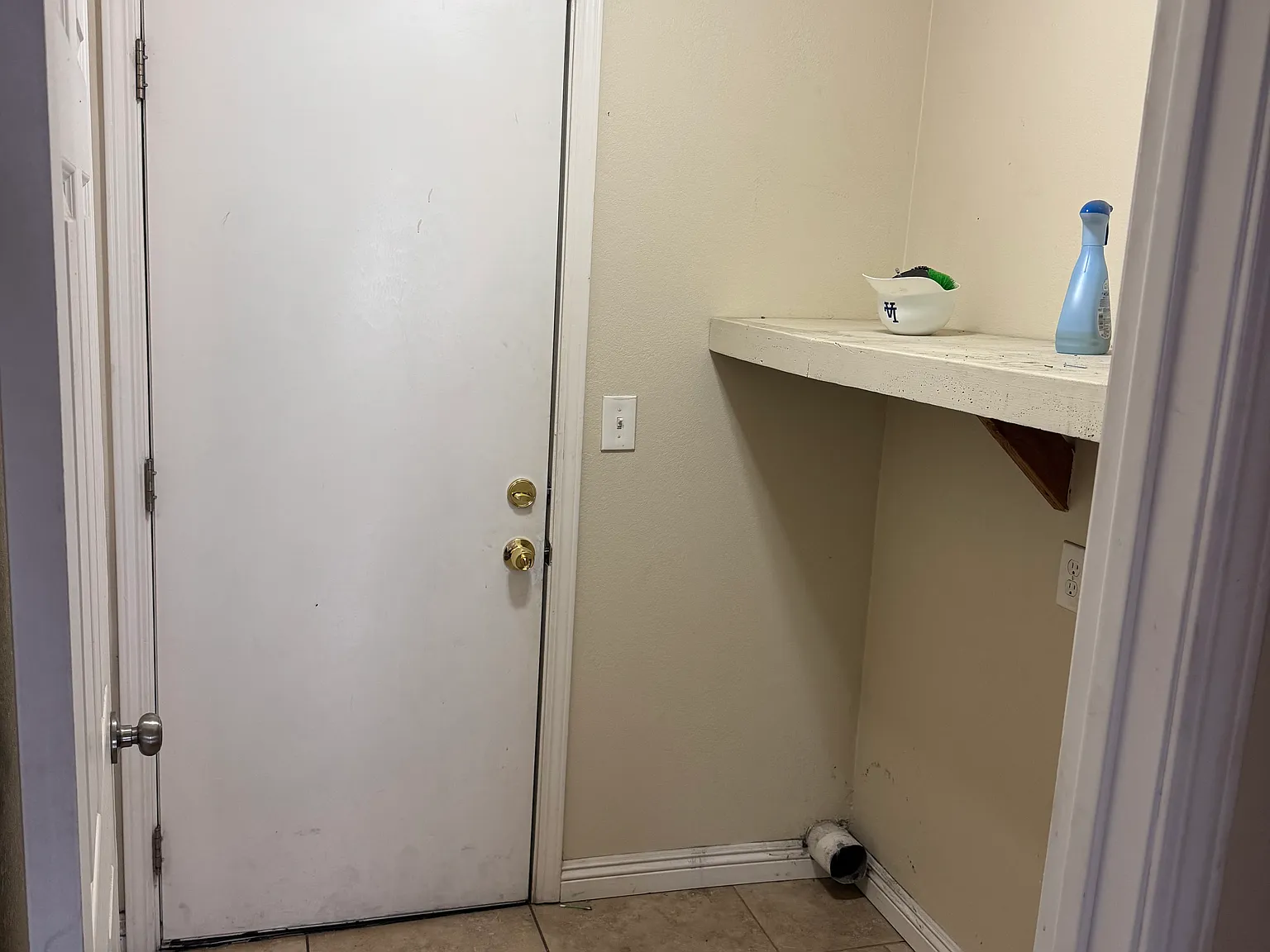 2 bed, $2,500 — Photo 2