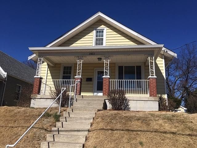 1st image of 1822 De Armand Ave
