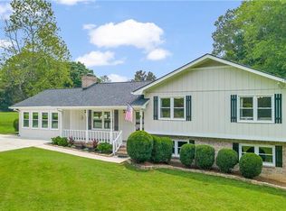 1582 Pharrs Rd, Grayson, GA 30017